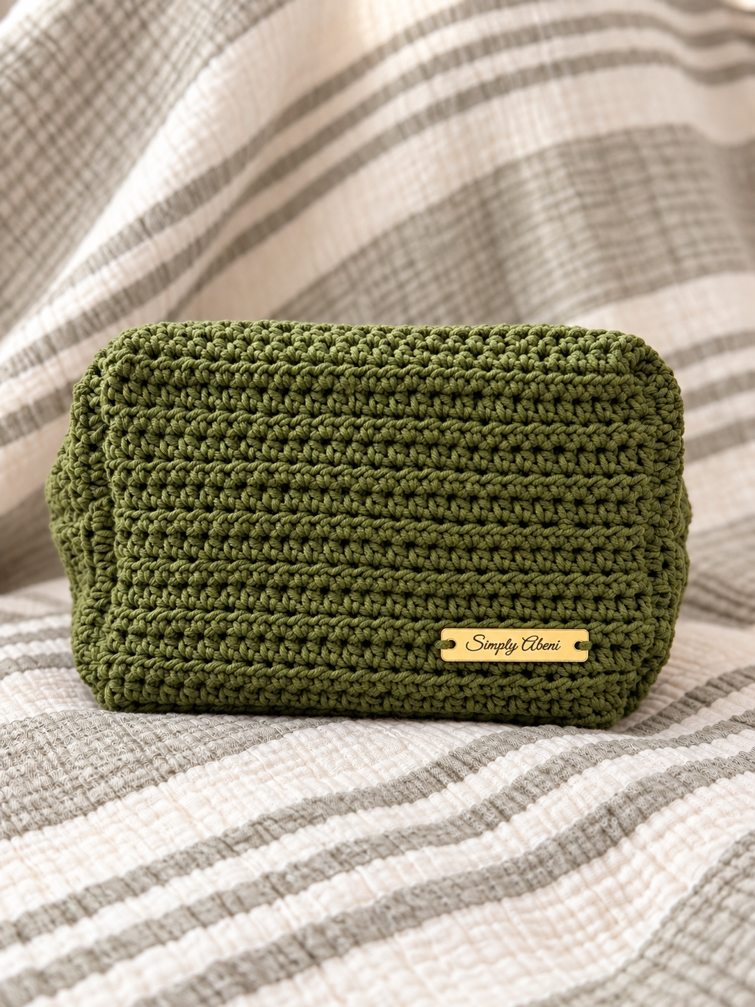 Soft Knot Cozy Carry All Pouch